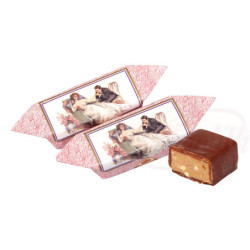 Praline-Konfekt "Wisit" in kakaohaltiger Fettglasur