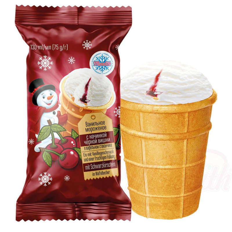 Eis mit Vanillegeschmack und einer fruchtigen Füllung mit Schwarzkirschen, im Waffelbecher